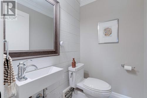 41 Fairwood Place E, Burlington, ON - Indoor Photo Showing Bathroom
