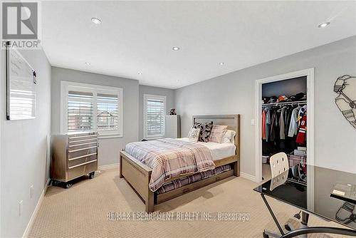 349 Valridge Drive, Hamilton, ON - Indoor Photo Showing Bedroom