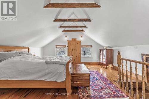 124 Colver Street, West Lincoln, ON - Indoor Photo Showing Bedroom