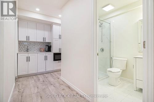 525 Cope Drive, Ottawa, ON - Indoor Photo Showing Bathroom