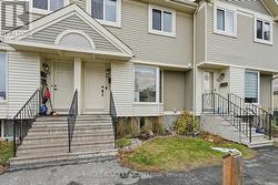 20 - 80 MCDERMOT COURT  Ottawa, ON K2L 3V1