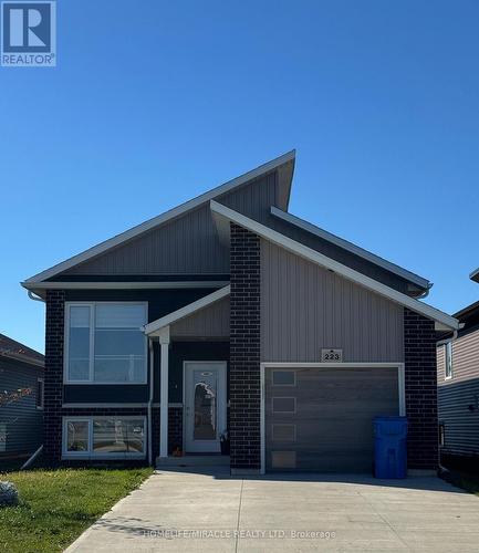 223 MANNING DRIVE  Chatham-Kent, ON N7M 0S5