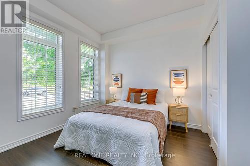 3116 Postridge Drive, Oakville, ON - Indoor Photo Showing Bedroom