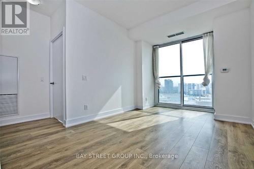 1211 - 128 Fairview Mall Drive, Toronto, ON - Indoor Photo Showing Other Room