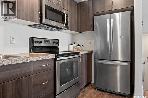 39 5702 Gordon Road, Regina, SK - Indoor Photo Showing Kitchen