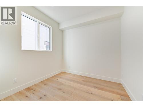 home office / den or 4 th bedroom? - 857 Kinnear Court, Kelowna, BC - Indoor Photo Showing Other Room