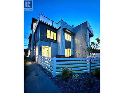 dusk - 857 Kinnear Court, Kelowna, BC - Outdoor