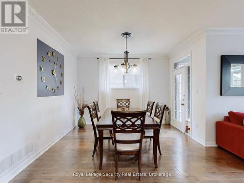 128 Daiseyfield Crescent, Vaughan, ON - Indoor Photo Showing Dining Room