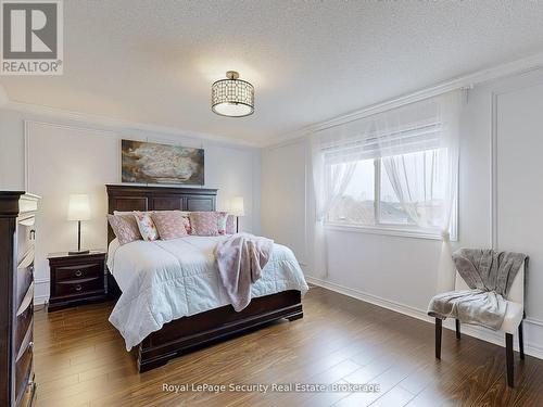 128 Daiseyfield Crescent, Vaughan, ON - Indoor Photo Showing Bedroom