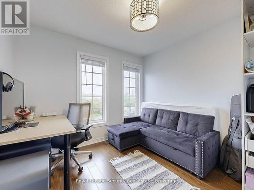 128 Daiseyfield Crescent, Vaughan, ON - Indoor