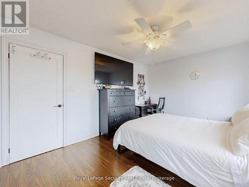 128 Daiseyfield Crescent, Vaughan, ON - Indoor Photo Showing Bedroom