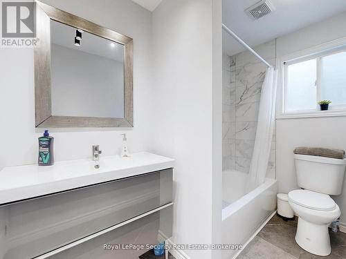 128 Daiseyfield Crescent, Vaughan, ON - Indoor Photo Showing Bathroom