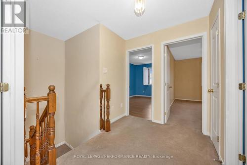 2004 Breezewood Street, Ottawa, ON - Indoor Photo Showing Other Room