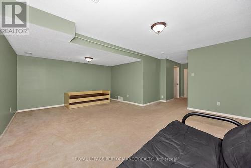 2004 Breezewood Street, Ottawa, ON - Indoor Photo Showing Other Room