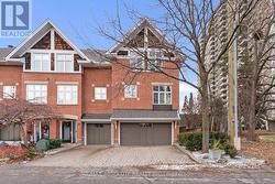 201 CLEARVIEW AVENUE  Ottawa, ON K1Z 1A8