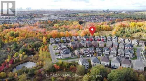 64 HEINTZMAN CRESCENT  Vaughan, ON L6A 4T1