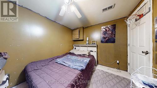 111 - 105 Hansen Road N, Brampton, ON - Indoor Photo Showing Bedroom