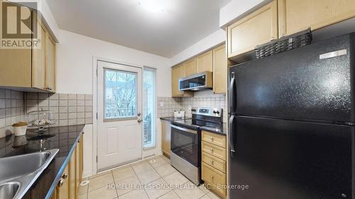 931 Deverell Place, Milton, ON - Indoor Photo Showing Kitchen With Stainless Steel Kitchen
