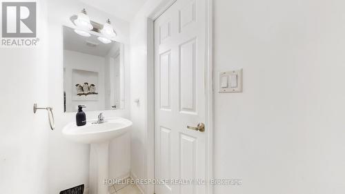 931 Deverell Place, Milton, ON - Indoor Photo Showing Bathroom