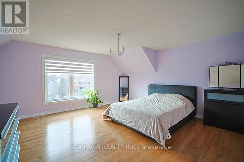 2353 Woodcrest Drive N, Oakville, ON - Indoor Photo Showing Bedroom