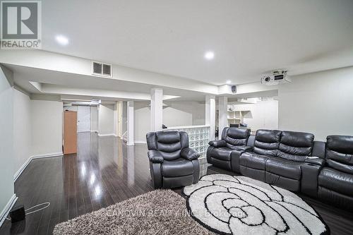 2353 Woodcrest Drive N, Oakville, ON - Indoor