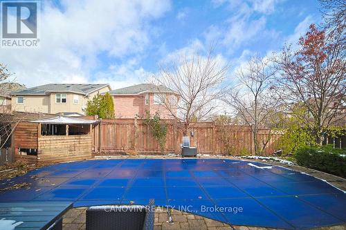 2353 Woodcrest Drive N, Oakville, ON - Outdoor