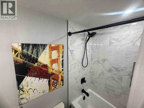 112 17Th  S Avenue Unit# 101, Cranbrook, BC - Indoor Photo Showing Bathroom