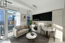 715 - 308 JARVIS STREET  Toronto, ON M5B 0E3