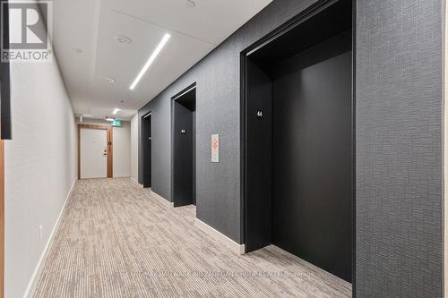 4402 - 327 King Street W, Toronto, ON - Indoor Photo Showing Other Room