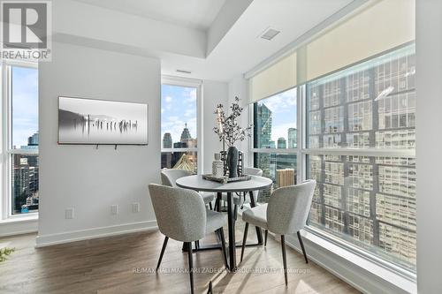 4402 - 327 King Street W, Toronto, ON - Indoor Photo Showing Dining Room