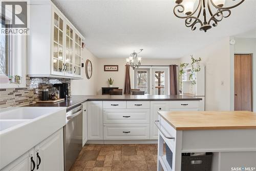 2815 Corbett Road, Regina, SK - Indoor Photo Showing Kitchen