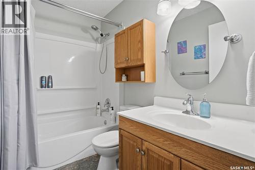 2815 Corbett Road, Regina, SK - Indoor Photo Showing Bathroom