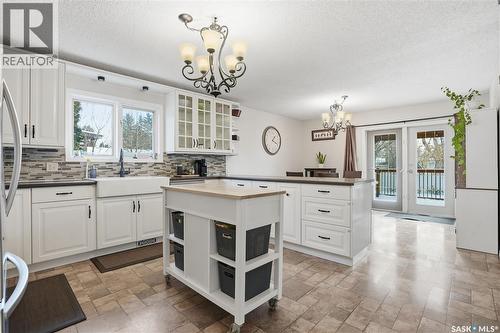 2815 Corbett Road, Regina, SK - Indoor Photo Showing Kitchen