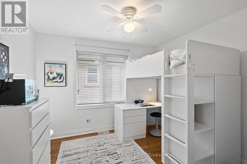 21 Decarie Circle, Toronto, ON - Indoor