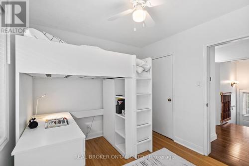 21 Decarie Circle, Toronto, ON - Indoor