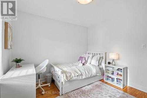 21 Decarie Circle, Toronto, ON - Indoor Photo Showing Bedroom