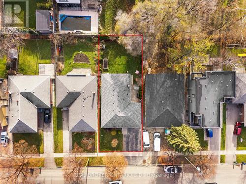 21 Decarie Circle, Toronto, ON - Outdoor