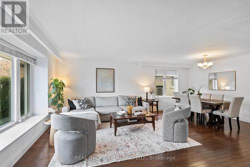 21 Decarie Circle, Toronto, ON - Indoor Photo Showing Living Room