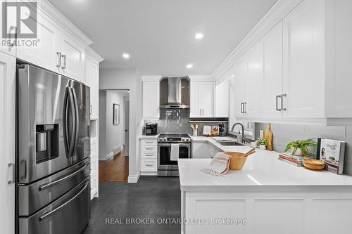 21 Decarie Circle, Toronto, ON - Indoor Photo Showing Kitchen With Upgraded Kitchen