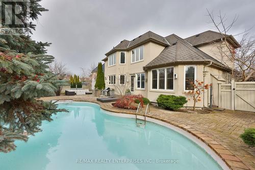 683 Canyon Street, Mississauga, ON - Outdoor With In Ground Pool
