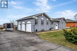 94 CLOVERLEAF DRIVE  Belleville (Thurlow Ward), ON K8N 4Z5