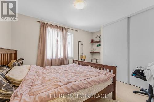 97 Black Bear Way, Ottawa, ON - Indoor Photo Showing Bedroom