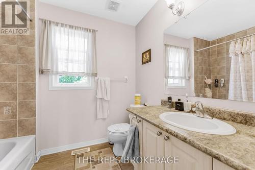 97 Black Bear Way, Ottawa, ON - Indoor Photo Showing Bathroom