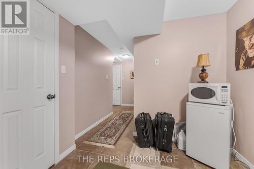 97 Black Bear Way, Ottawa, ON - Indoor Photo Showing Laundry Room