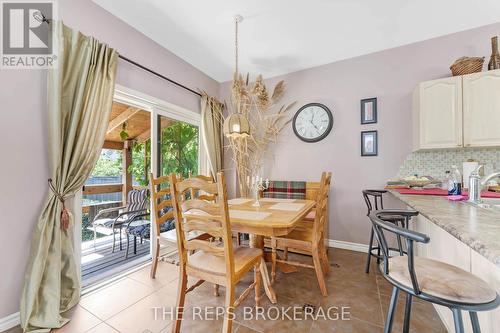 97 Black Bear Way, Ottawa, ON - Indoor Photo Showing Dining Room