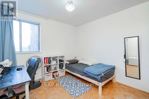 226 - 3025 The Credit Woodlands Drive, Mississauga, ON - Indoor Photo Showing Office