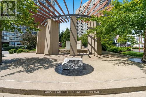 308 - 1 Elm Drive W, Mississauga, ON - Outdoor