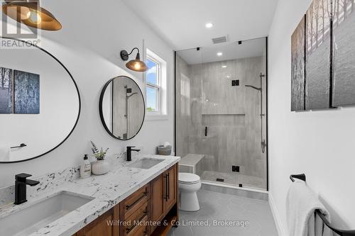 574461 Sideroad 40, West Grey, ON - Indoor Photo Showing Bathroom