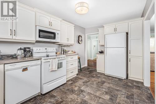 11 Thomas Street, St. John'S, NL - Indoor Photo Showing Kitchen
