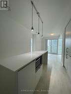 1005 - 100 HARBOUR STREET  Toronto, ON M5J 0B5